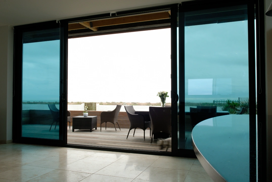 aluminium sliding door