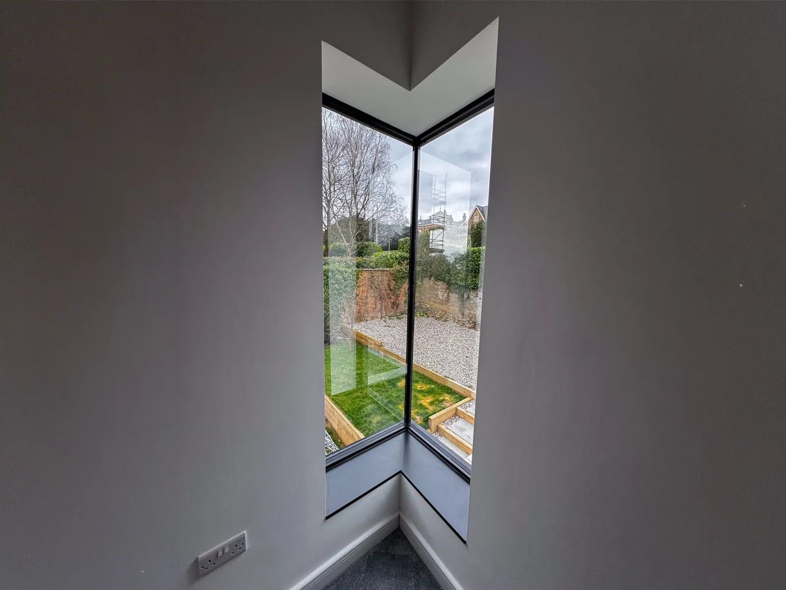 premium corner window